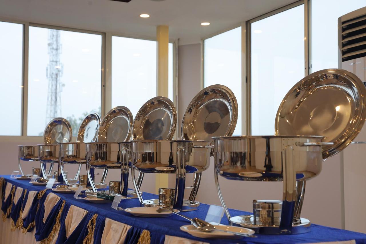 Vovo Hotels Yelahanka Zewnętrze zdjęcie