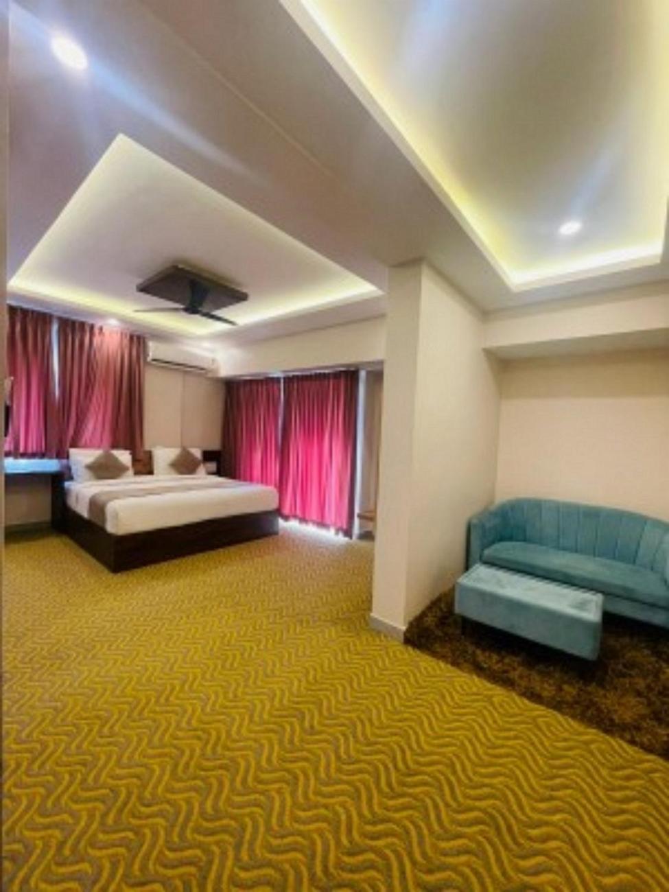 Vovo Hotels Yelahanka Zewnętrze zdjęcie