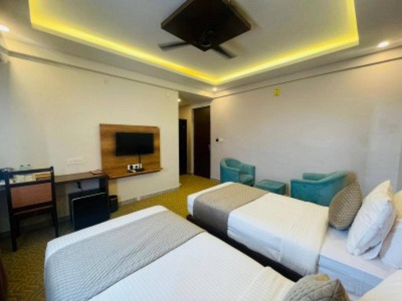 Vovo Hotels Yelahanka Zewnętrze zdjęcie