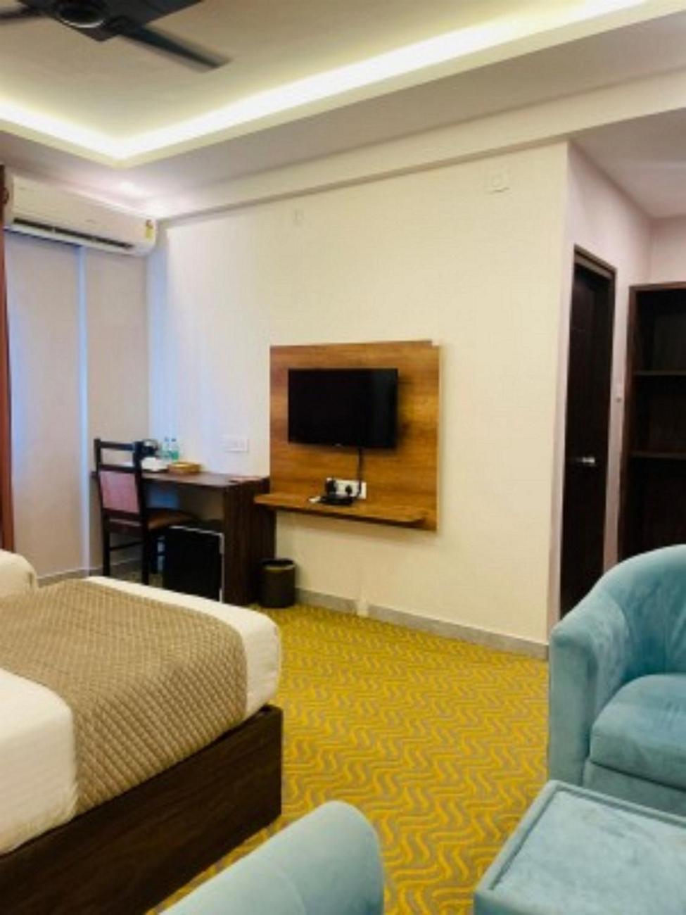 Vovo Hotels Yelahanka Zewnętrze zdjęcie