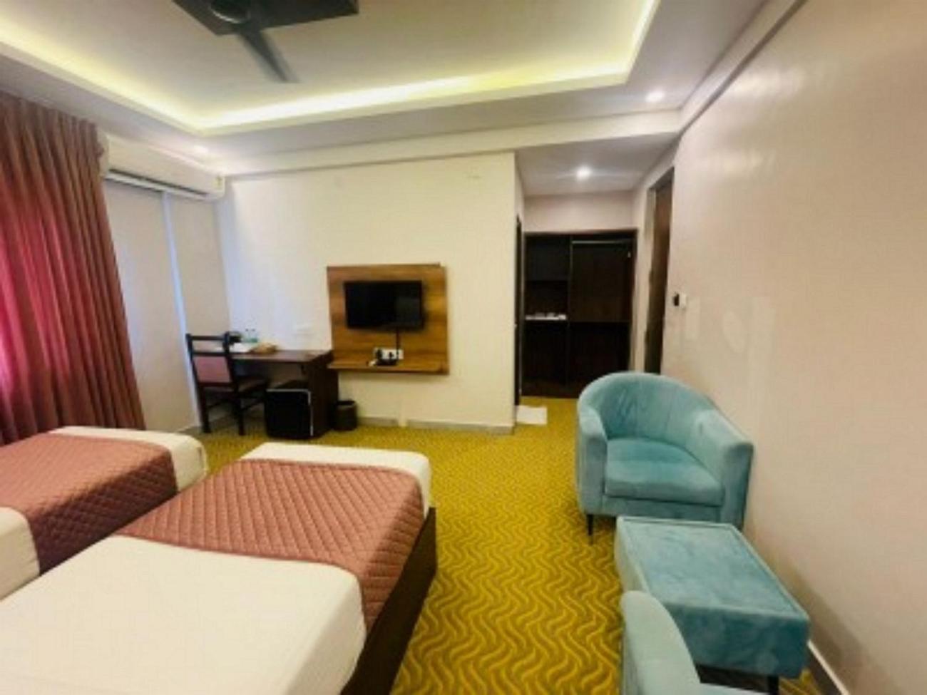 Vovo Hotels Yelahanka Zewnętrze zdjęcie