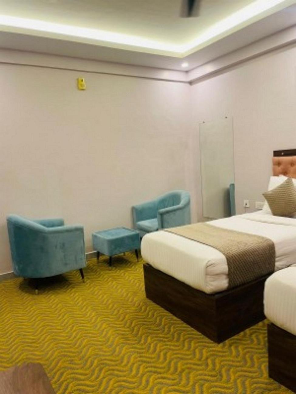 Vovo Hotels Yelahanka Zewnętrze zdjęcie