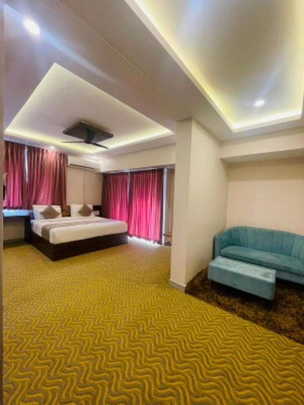 Vovo Hotels Yelahanka Zewnętrze zdjęcie