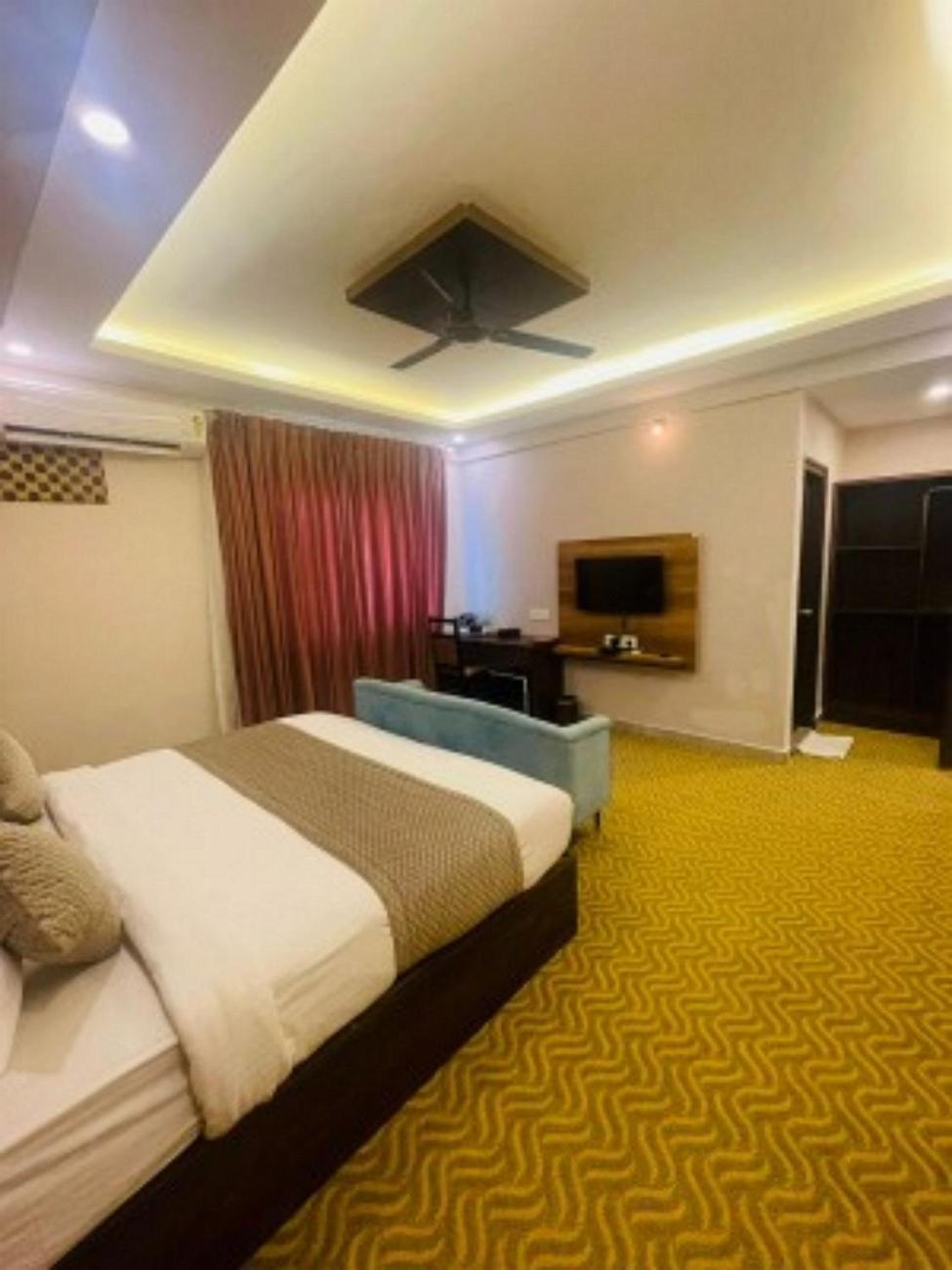 Vovo Hotels Yelahanka Zewnętrze zdjęcie
