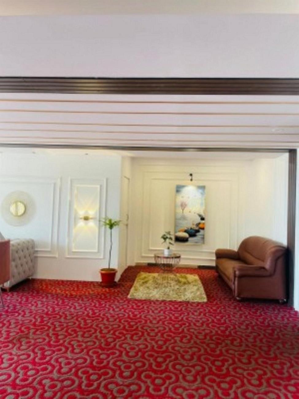 Vovo Hotels Yelahanka Zewnętrze zdjęcie